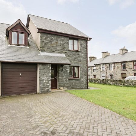 6 Stad Yr Ysgol Blaenau Ffestiniog Bagian luar foto