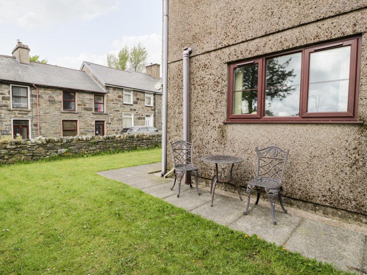 6 Stad Yr Ysgol Blaenau Ffestiniog Bagian luar foto